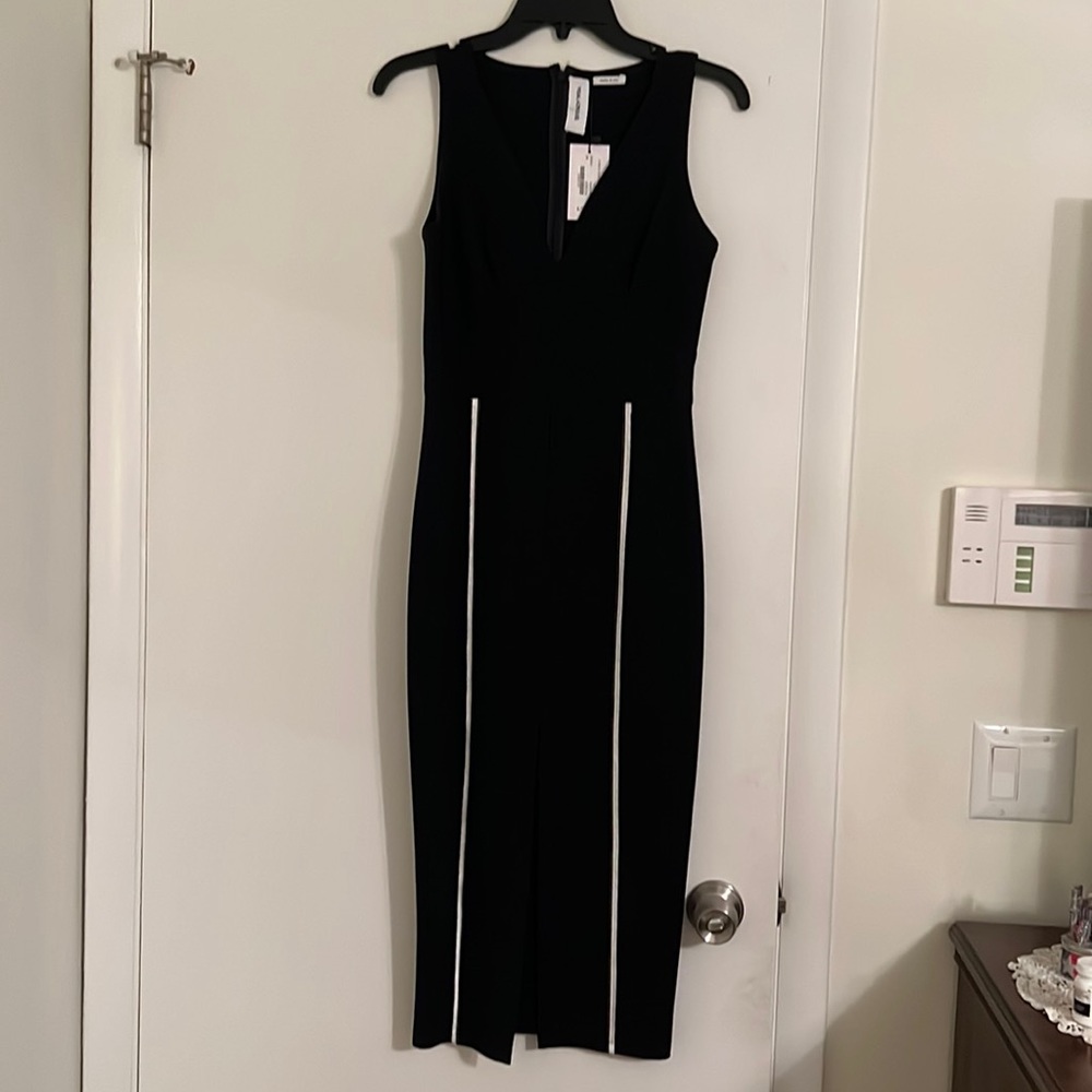 Black Bodycon Yigal Azrouel V- neck dress